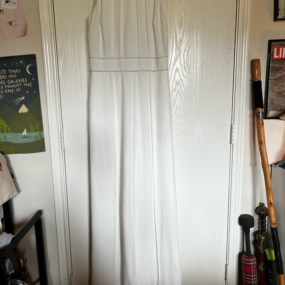 Elegant White Sleeveless Jumpsuit